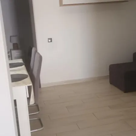 Apartment Eden Sisan