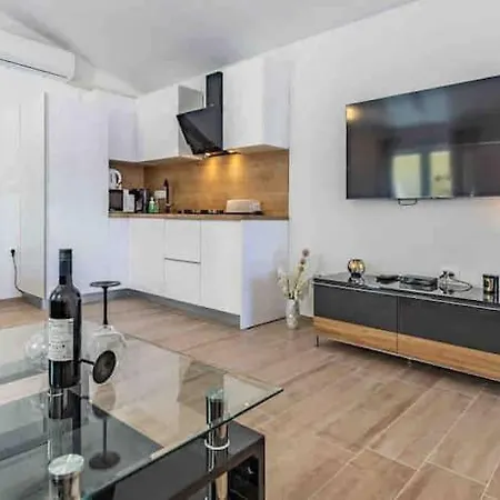 Eden Apartman