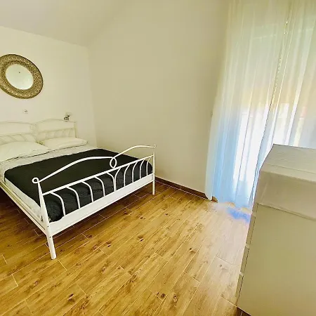 Apartman Eden Sisan