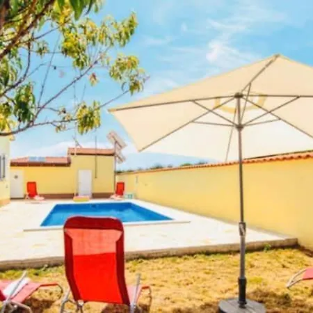 Eden Apartamento *